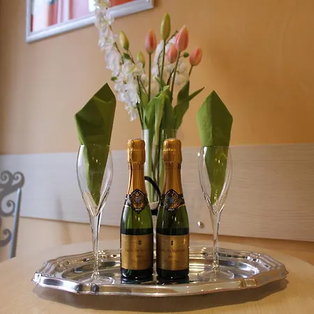 Candia Vatican Guest house Rome