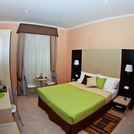 Candia Vatican 3* Rome