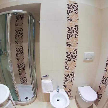 Candia Vatican Pensión